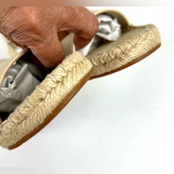 Tory Burch  Elegant Cream Leather Espadrille Sandals - Picture 9 of 14